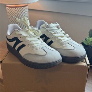 Women's White and Black Sneakers